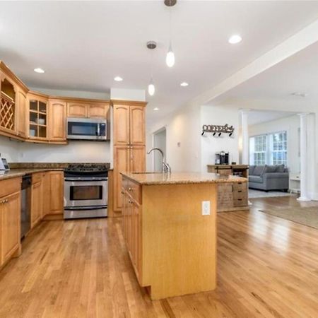 Black Rock Home - 4 Bed - Jacuzzi Bath - Beach Bridgeport Extérieur photo
