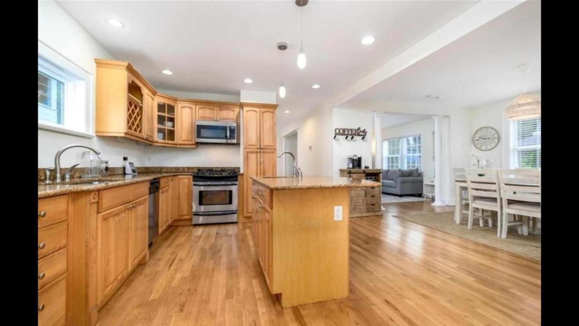 Black Rock Home - 4 Bed - Jacuzzi Bath - Beach Bridgeport Extérieur photo