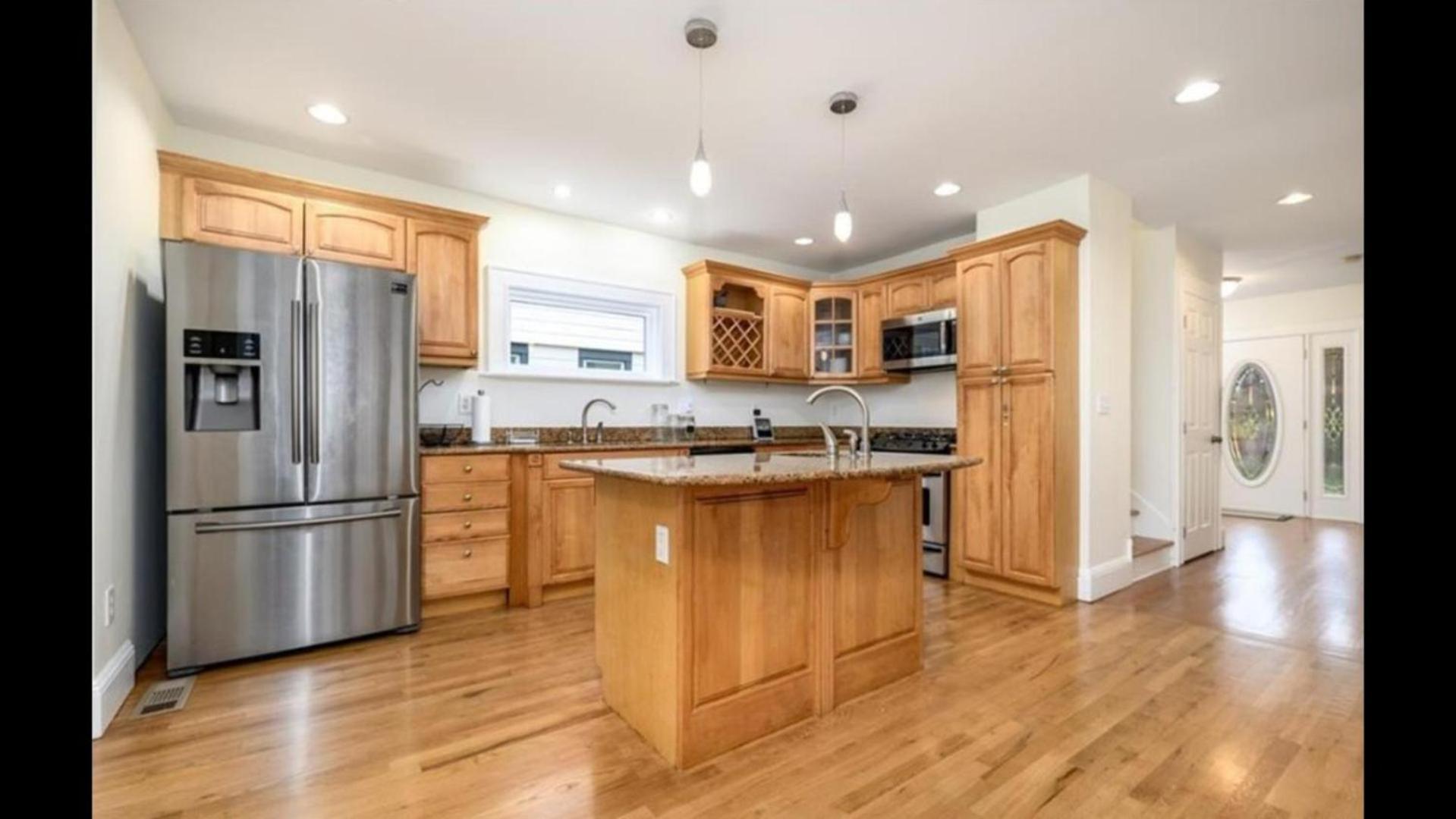 Black Rock Home - 4 Bed - Jacuzzi Bath - Beach Bridgeport Extérieur photo