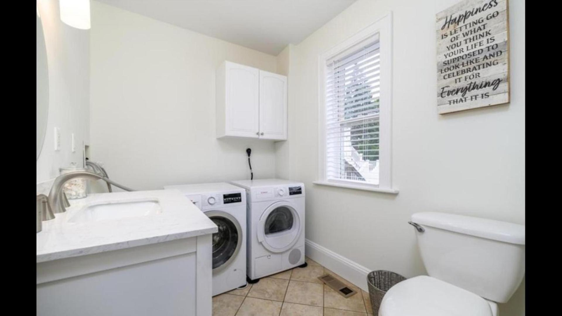 Black Rock Home - 4 Bed - Jacuzzi Bath - Beach Bridgeport Extérieur photo