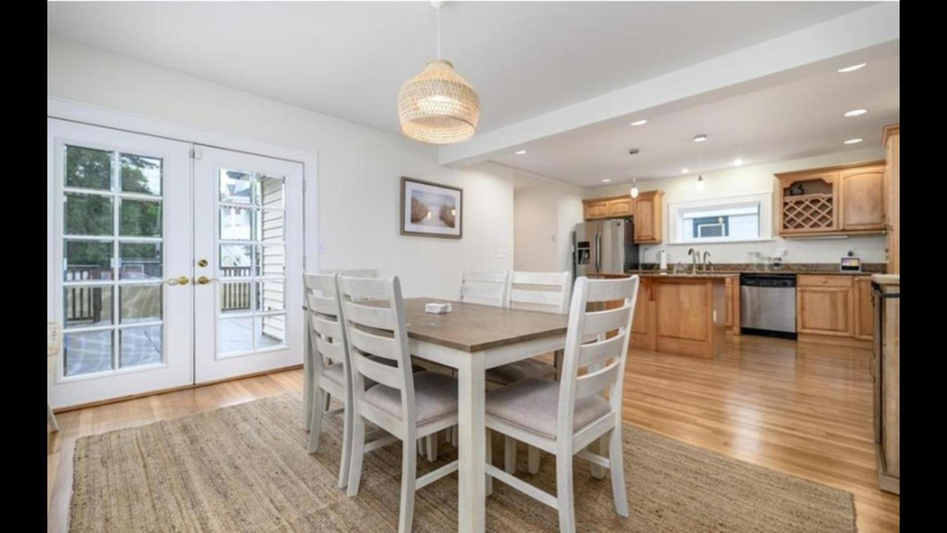 Black Rock Home - 4 Bed - Jacuzzi Bath - Beach Bridgeport Extérieur photo